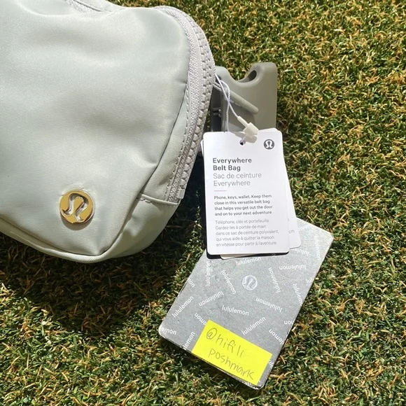 NWT Lululemon everywhere belt bag silver drop 1L extended strap new 🤍 - Picture 3 of 6